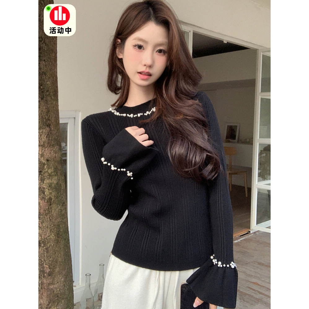 别致韩系喇叭袖氛围感毛衣女秋冬新款坑条高级感珍珠针织打底上衣