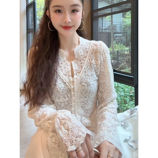 法式轻奢高级感蕾丝拼接针织衫女2025秋季新款独特绝美气质上衣潮