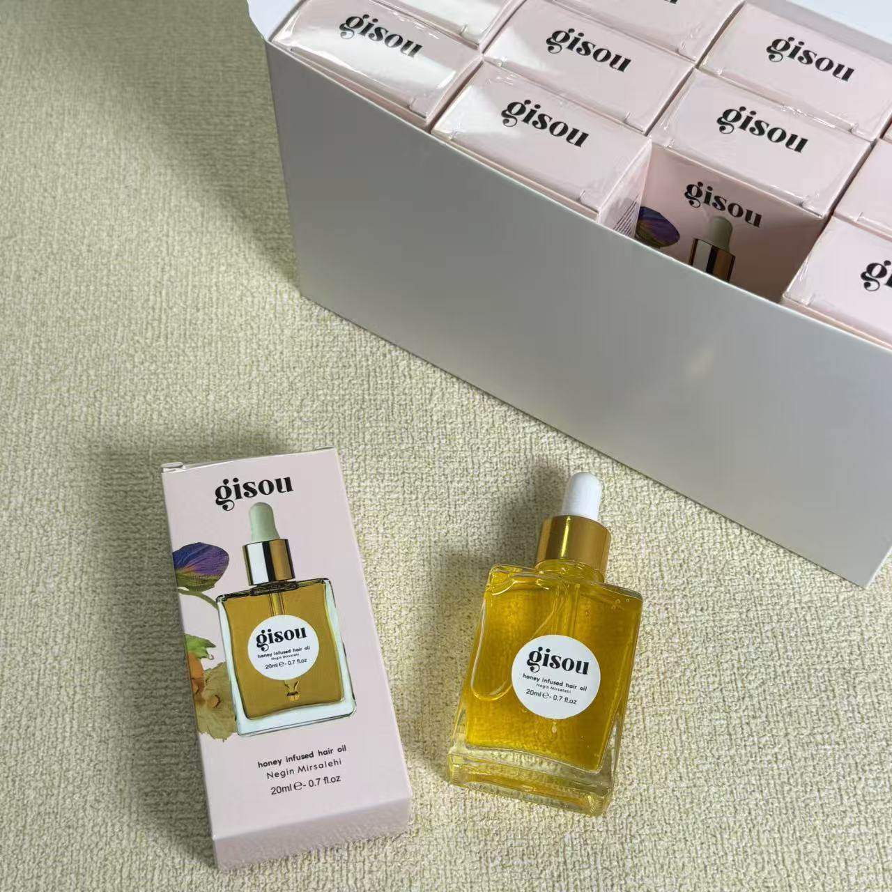 新款蜂蜜发油清爽不油腻滋养护发光泽保湿柔顺修复干燥gisou精油