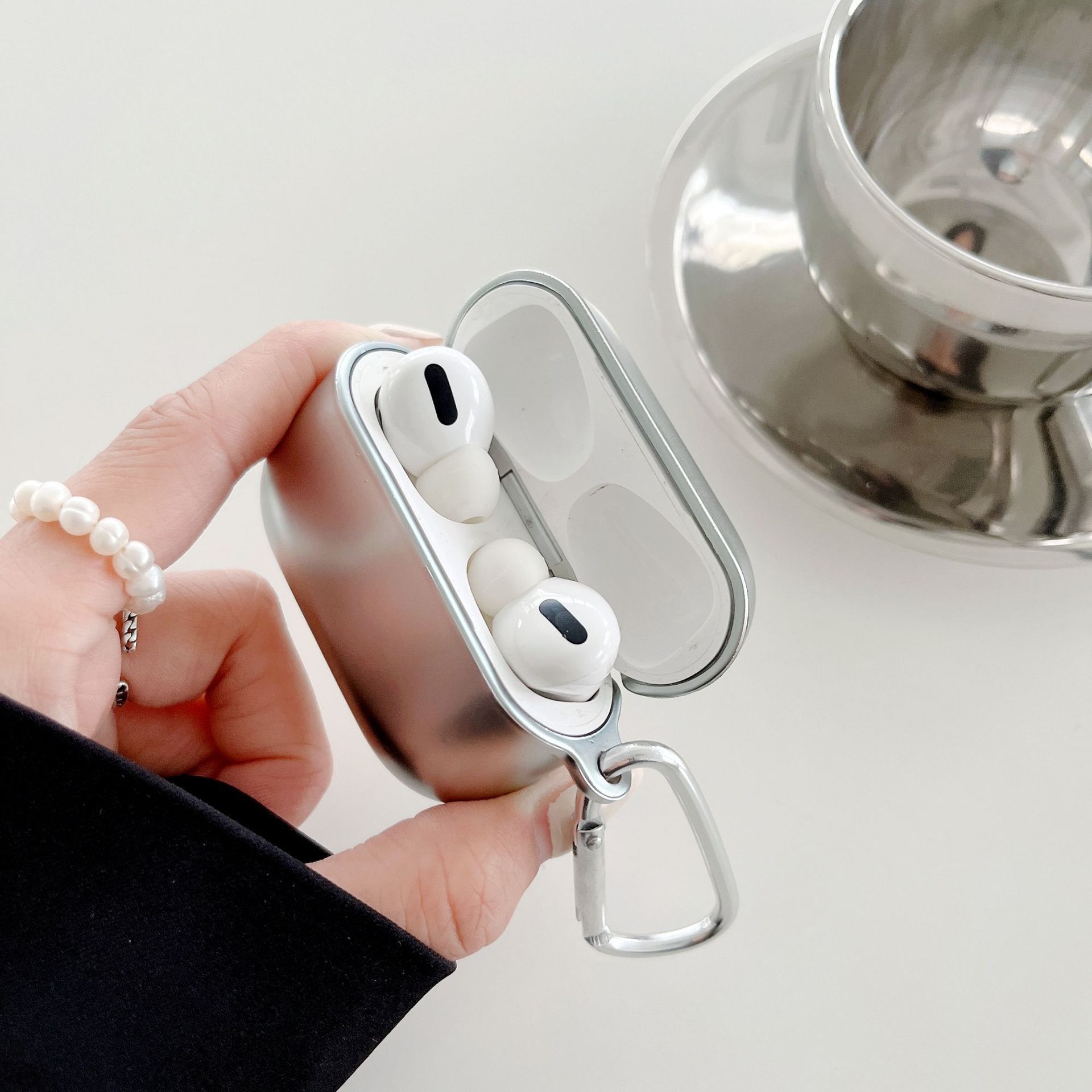 新款PRO3电镀TPU软壳银色亮面适用airpods pro2代4苹果耳机保护壳