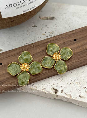 韩国中古风绿色滴油沙金系列2024年花朵高级感气质银针耳环女耳钉