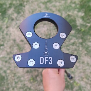 左手高尔夫推杆，左手高尔夫用品，黑色LAB DF3自动回正推杆。