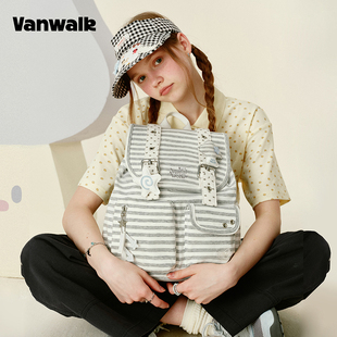 VANWALK gulugulu韩系小众女双肩包旅行出游背包diy挂件通勤书包