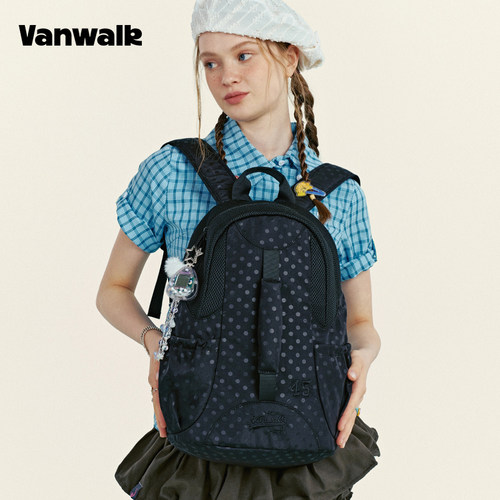 VANWALK/出走出游休闲大容量书包