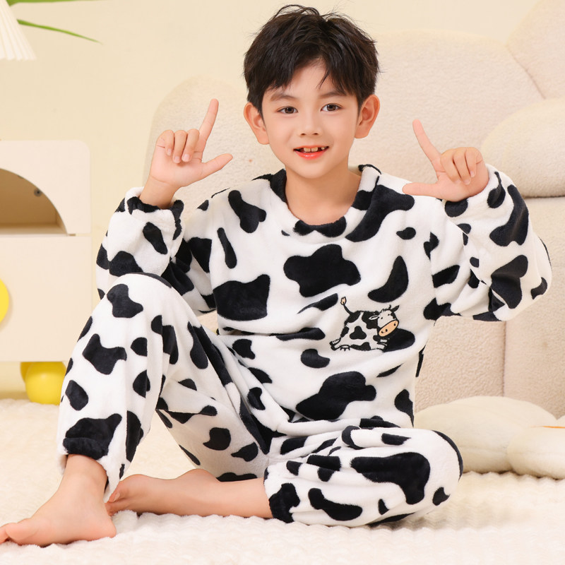 奶牛男童法兰绒睡衣秋冬季中大童小学生加厚珊瑚绒儿童家居服套装