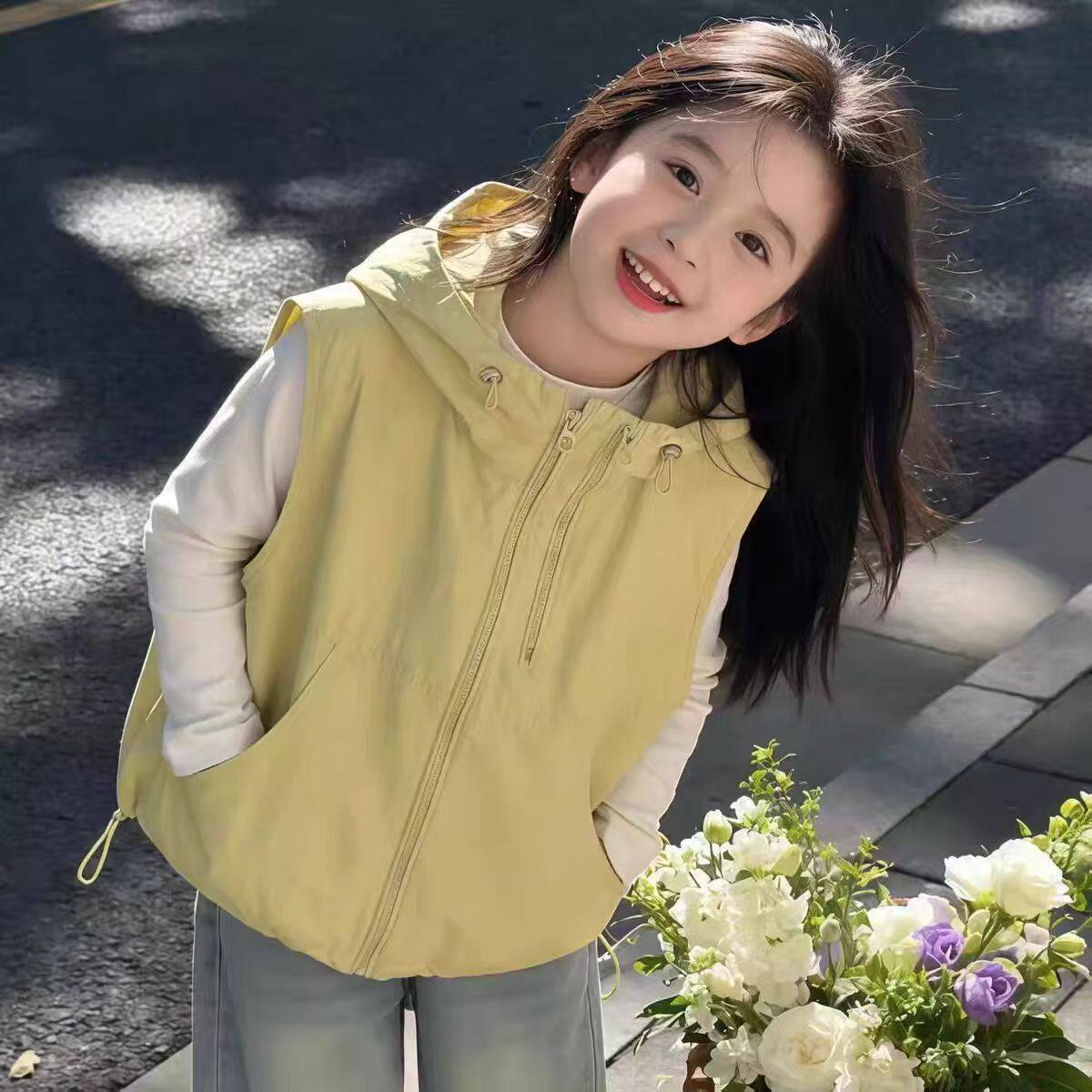 马甲外套女童外穿2026春秋新款韩版儿童宽松无袖连帽坎肩洋气时尚