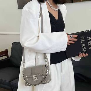 欧美复古外贸铆钉包真皮女包腋下单肩包链条手提包斜挎包 新款