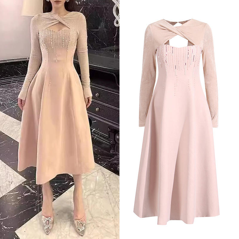 重工名媛镶钻镂空礼服中长裙2025领口设计收腰连衣裙女冬常规袖