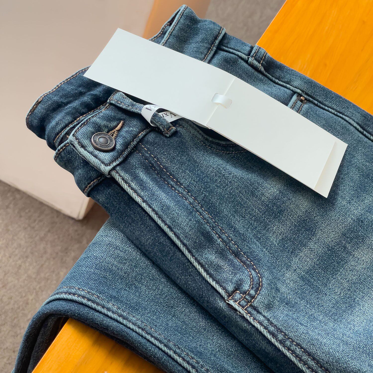 加绒高腰直筒显瘦蓝色牛仔裤女