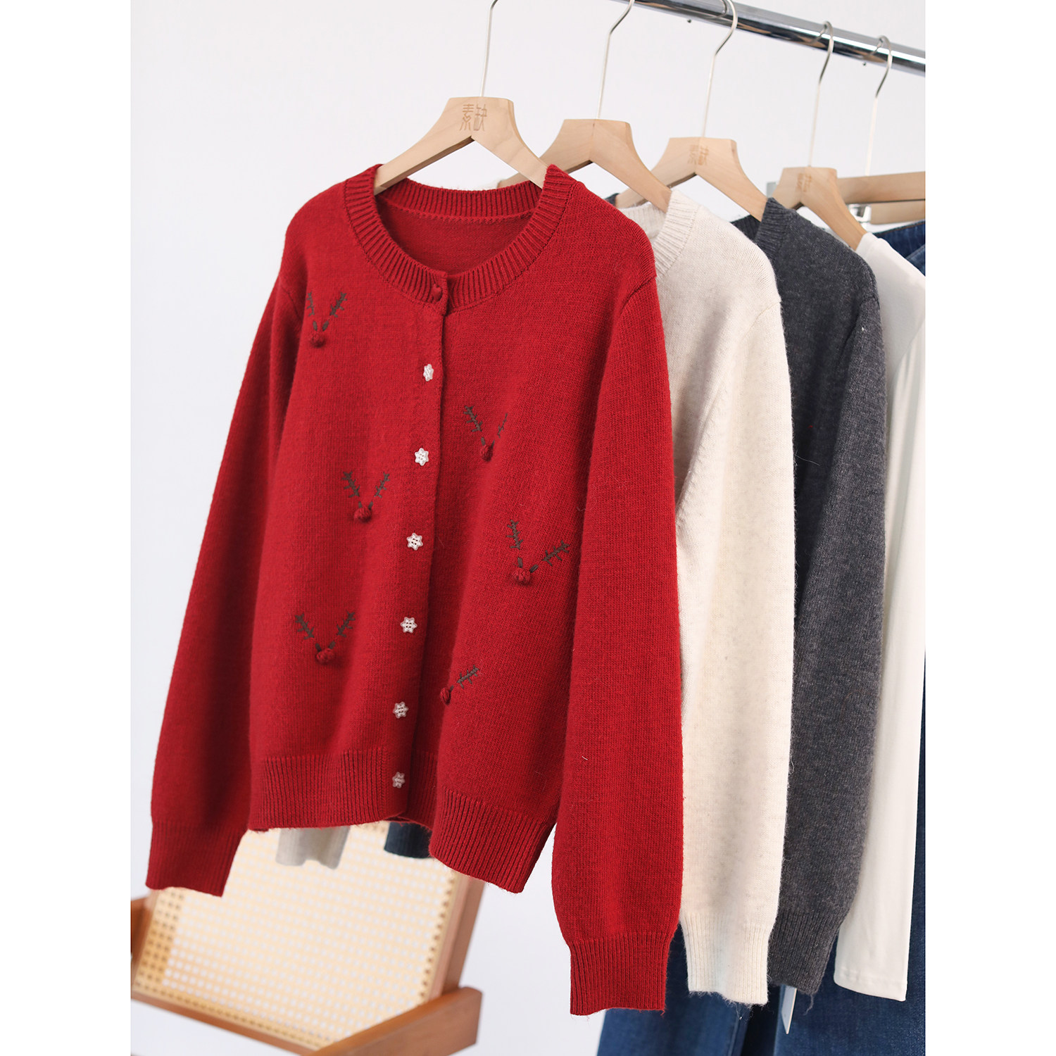 小鹿角刺绣开衫女圆领扣子针织衫减龄毛衣开衫女装,女装/女士精品,毛针织衫,淘宝优惠券,粉丝福利购,淘宝优惠卷