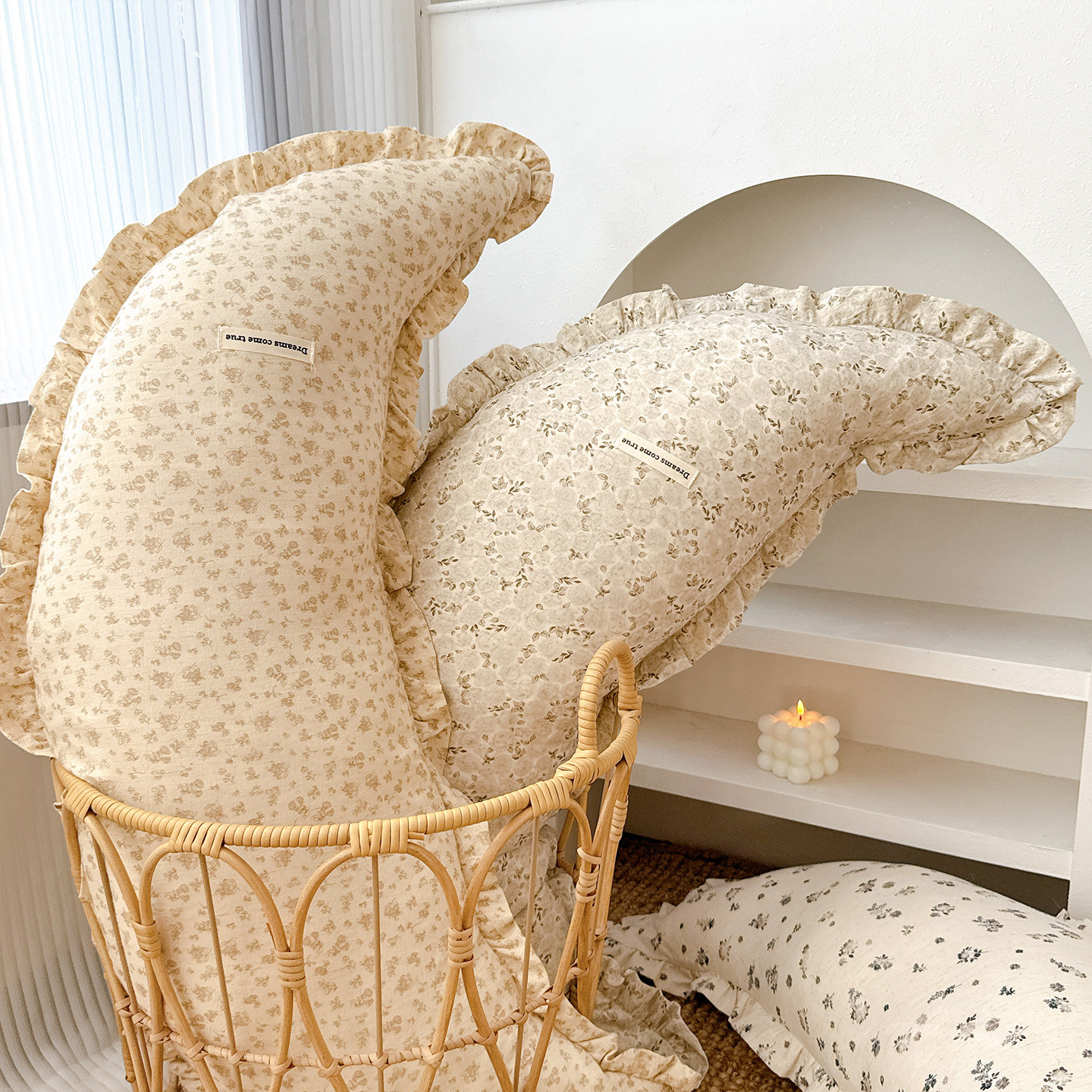 月亮抱枕ins风卧室百搭月牙枕儿童安抚靠枕宝宝夹腿侧睡枕可拆洗,居家布艺,靠垫/抱枕,淘宝优惠券,粉丝福利购,淘宝优惠卷