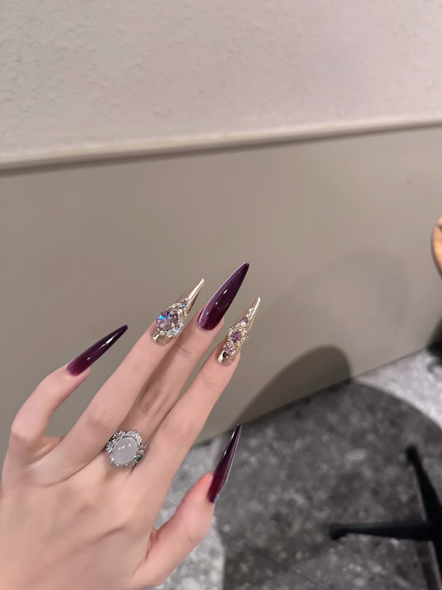 纯手工轻奢御姐紫美甲猫眼鸽子蛋钻球显白穿戴甲,彩妆/香水/美妆工具,穿戴甲/甲片,淘宝优惠券,粉丝福利购,淘宝优惠卷