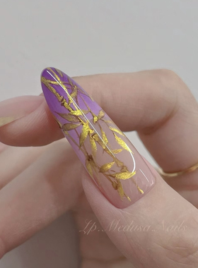 金竹水彩手绘紫色渐变宫廷风高级感国风美甲裸色法式穿戴甲