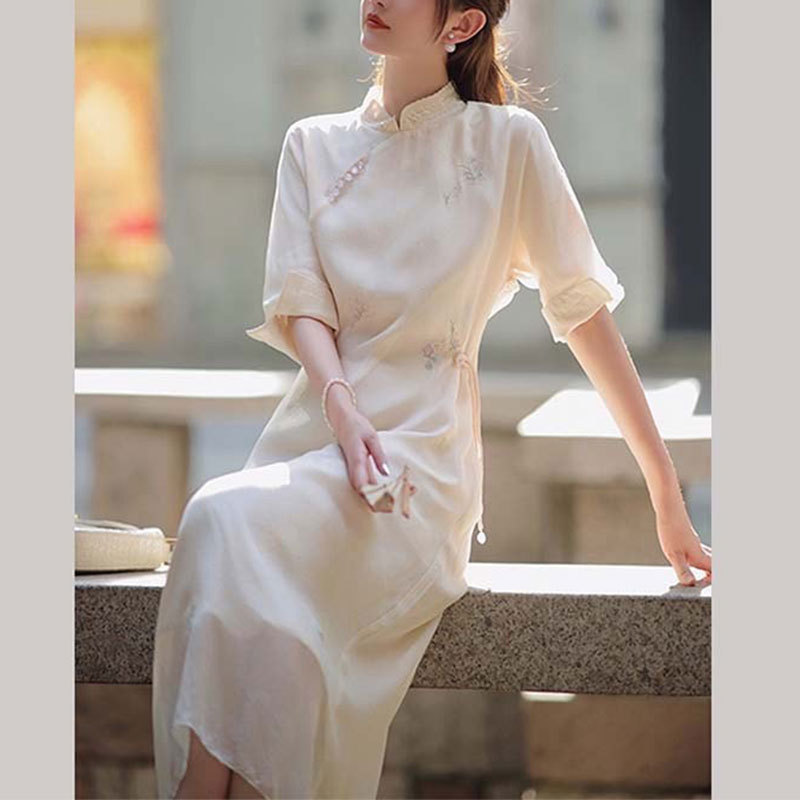 改良旗袍茶歇新中式杏色连衣裙子小个子显瘦长裙2026新款女装夏季