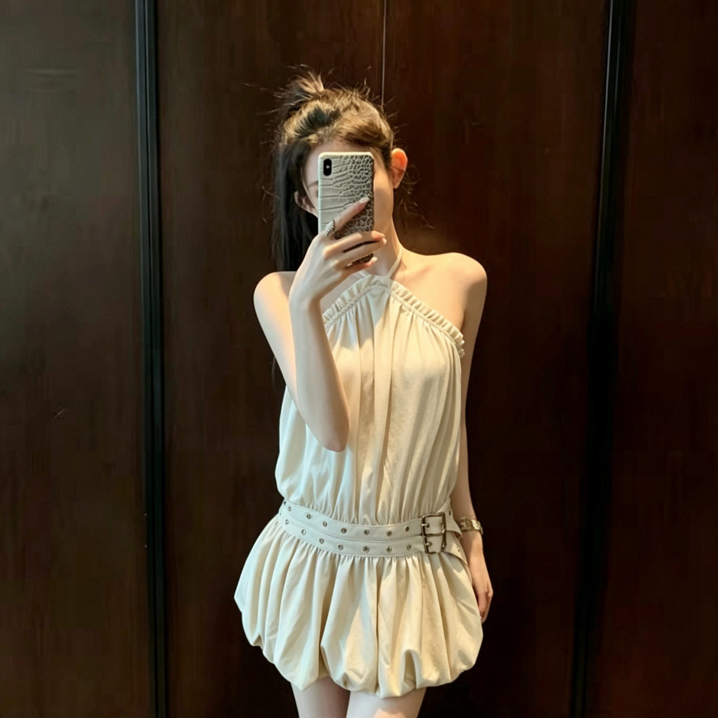 TZ7799纯欲性感挂脖露背抹胸连衣裙女夏设计感无袖收腰显瘦短裙子