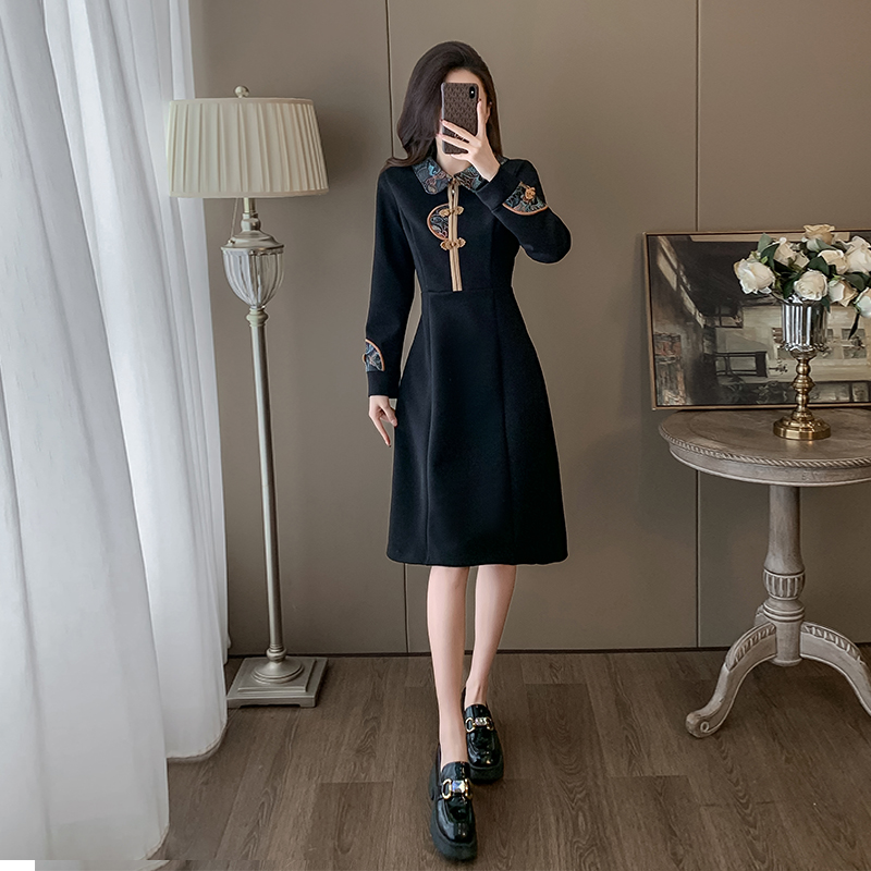 国风新中式盘扣气质连衣裙