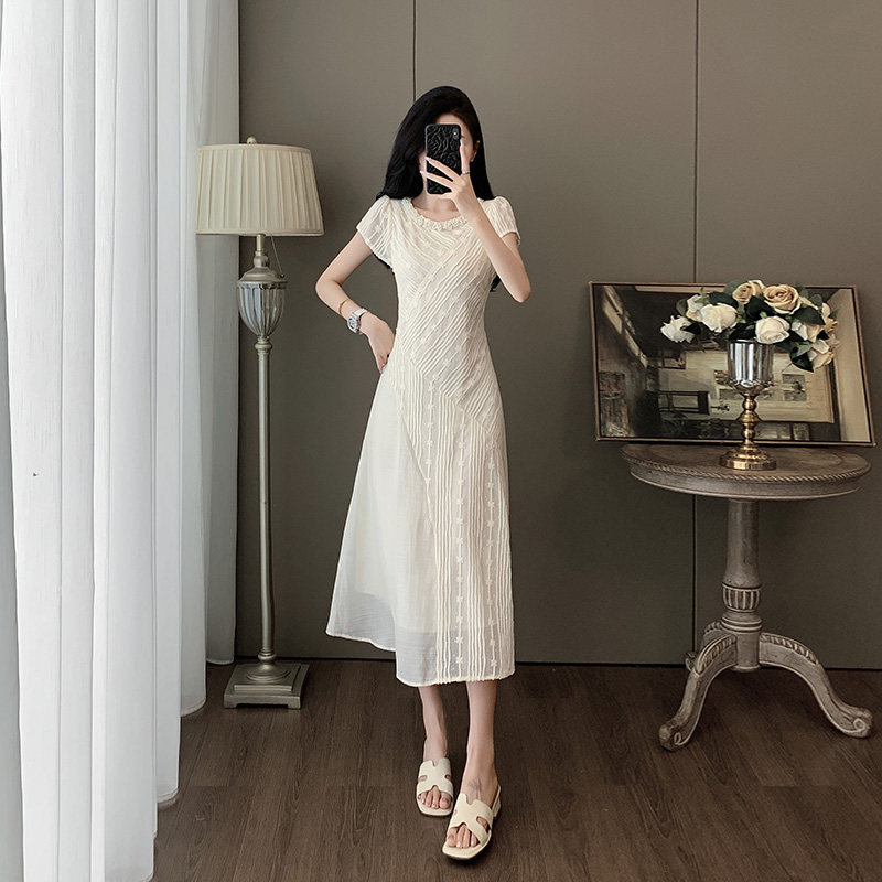 法式高级感蕾丝拼接连衣裙女