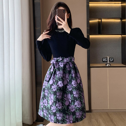 小香风针织连衣裙女秋装2026新款气质显瘦高级感小个子长袖毛衣裙