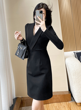 黑色西装裙2025年秋季新款女气质高级感V领辣妹职业连衣裙小个子