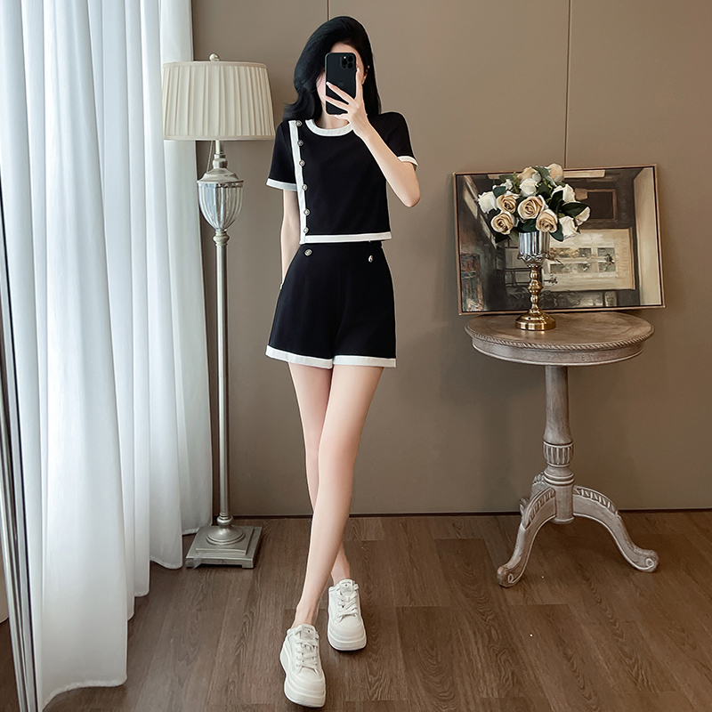 运动服短袖短裤两件套