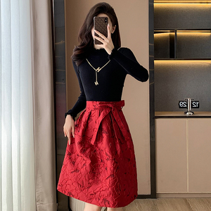 小香风连衣裙女秋季2024新款气质高端修身收腰红色针织提花连衣裙