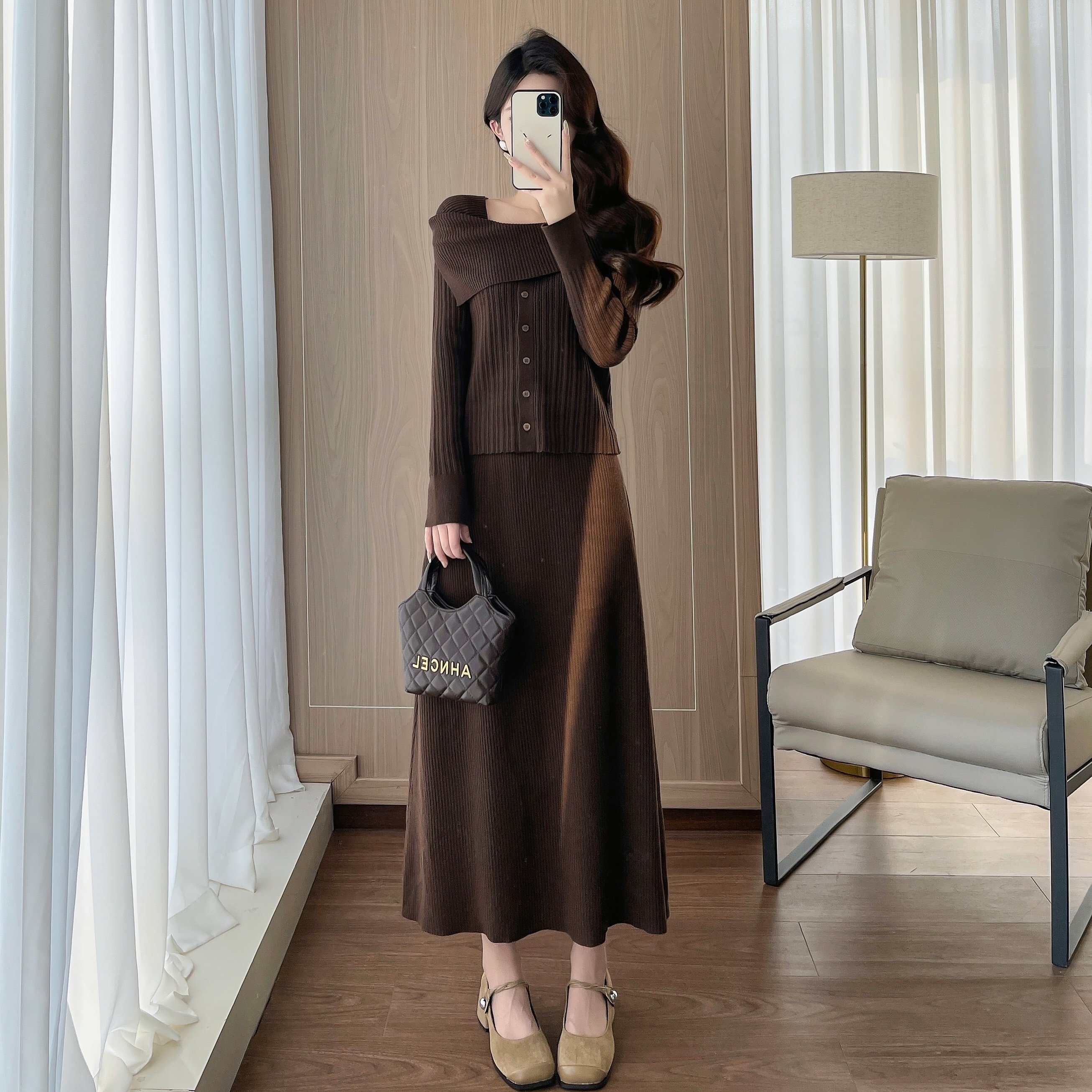 时尚高级感毛衣套装裙女秋冬修身显瘦气质方领长款针织打底两件套