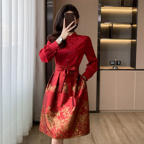 红色连衣裙2025年秋季新款女
