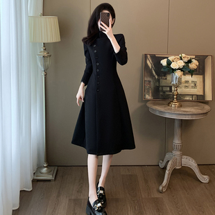 黑色超好看气质连衣裙女春秋收腰显瘦高级感法式赫本打底内搭裙子