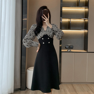 秋装女2025年新款高级感气质显瘦茶歇法式早秋黑色长袖连衣裙修身