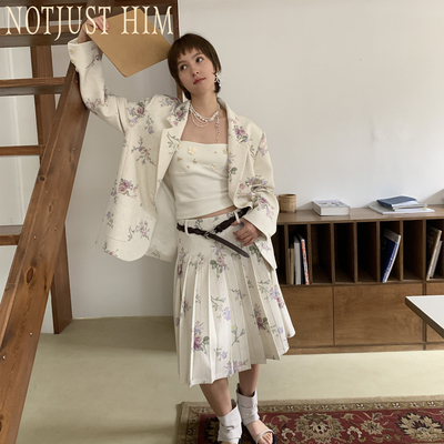 花筏NOTJUSTHIM《柏林花事》复古原创插画碎花西服百褶裙套装