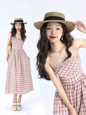 粉色格子经典抹胸高腰显瘦连衣裙