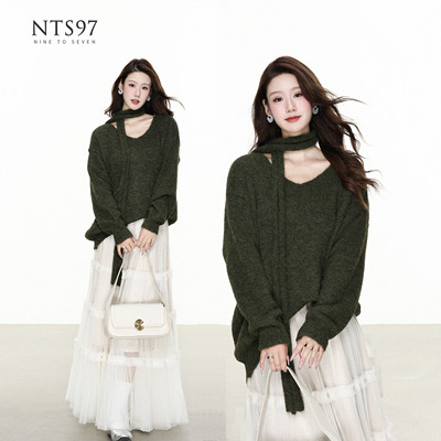 NTS97苔藓绿v领宽松毛针织衫