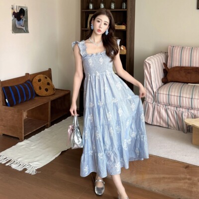 多色度假弹力仙气小众肩带连衣裙