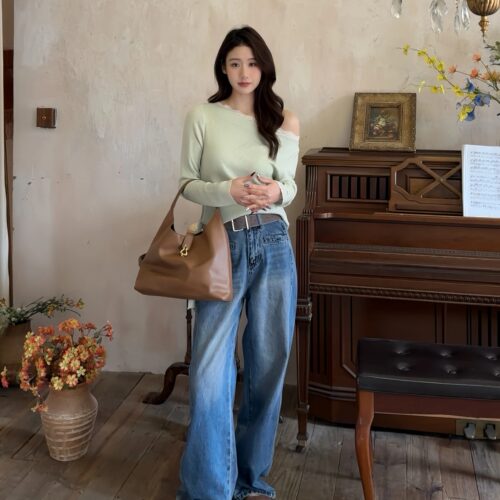 2025新款春夏浅绿色针织上衣女
