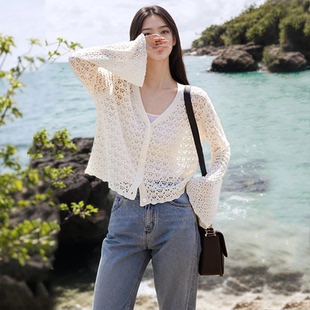 法式镂空V领喇叭袖针织开衫女夏季新款薄款防晒罩衫外搭长袖上衣
