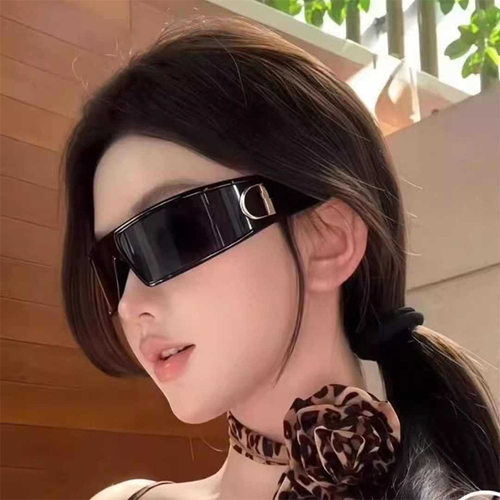 2025年新款发箍墨镜女感防紫外线网红街拍凹造型未来感太阳镜