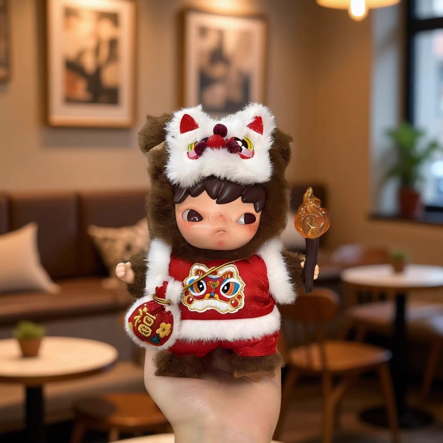 Hirono小野娃衣新年为喜乐而战衣服马年春节拜年红色醒狮套装喜庆,模玩/动漫/周边/娃圈三坑/桌游,潮玩娃衣,淘宝优惠券,粉丝福利购,淘宝优惠卷