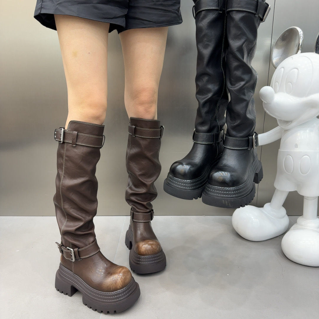 靴子2025新款爆款女士秋冬高级感今年流行高筒骑士长靴厚底不过膝