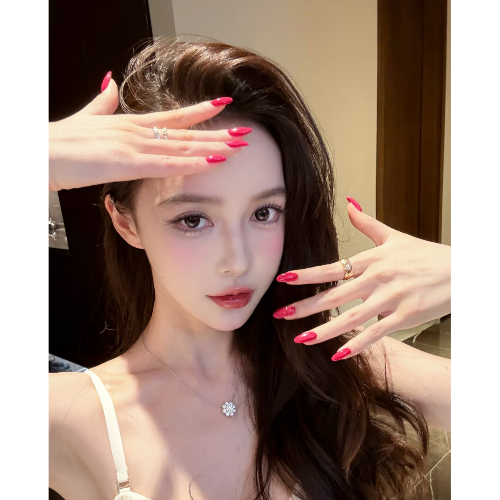 2026新款玫红超女人味红色渐变极光巨亮手工穿戴甲假指甲美甲贴片,彩妆/香水/美妆工具,穿戴甲/甲片,淘宝优惠券,粉丝福利购,淘宝优惠卷