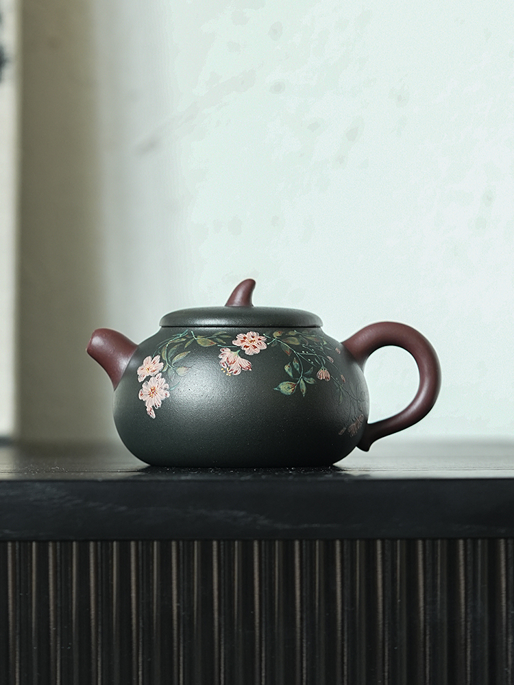 宜春上等宜兴紫砂壶名家马方圆手工茶壶粉浆手绘茄子茶壶150C