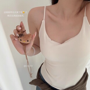 牛奶肌秋冬保暖背心女士磨毛内搭带胸垫一体式收副乳打底吊带上衣