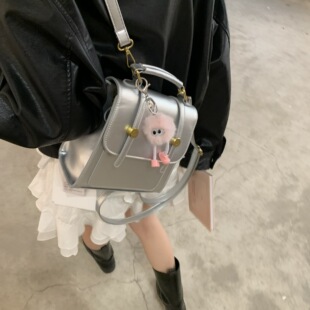 2025新款 休闲女士双肩包百搭 银色双肩背包韩版 小众ins手提包时尚