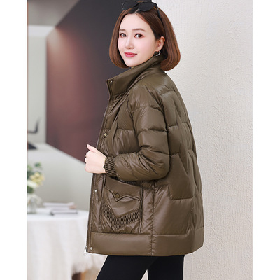 今年流行特惠妈妈时尚立领羽绒棉服女2024冬装新款宽松中老年轻