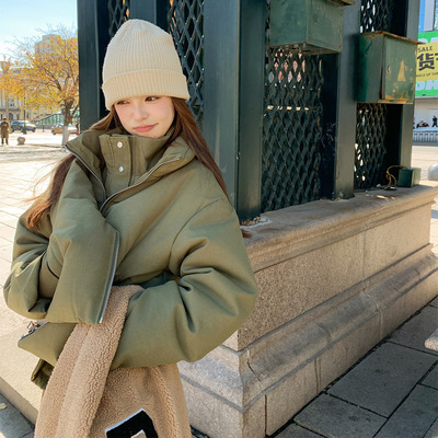 今年流行特惠军绿色复古羽绒服女短款冬季2025新款小个子立领加厚