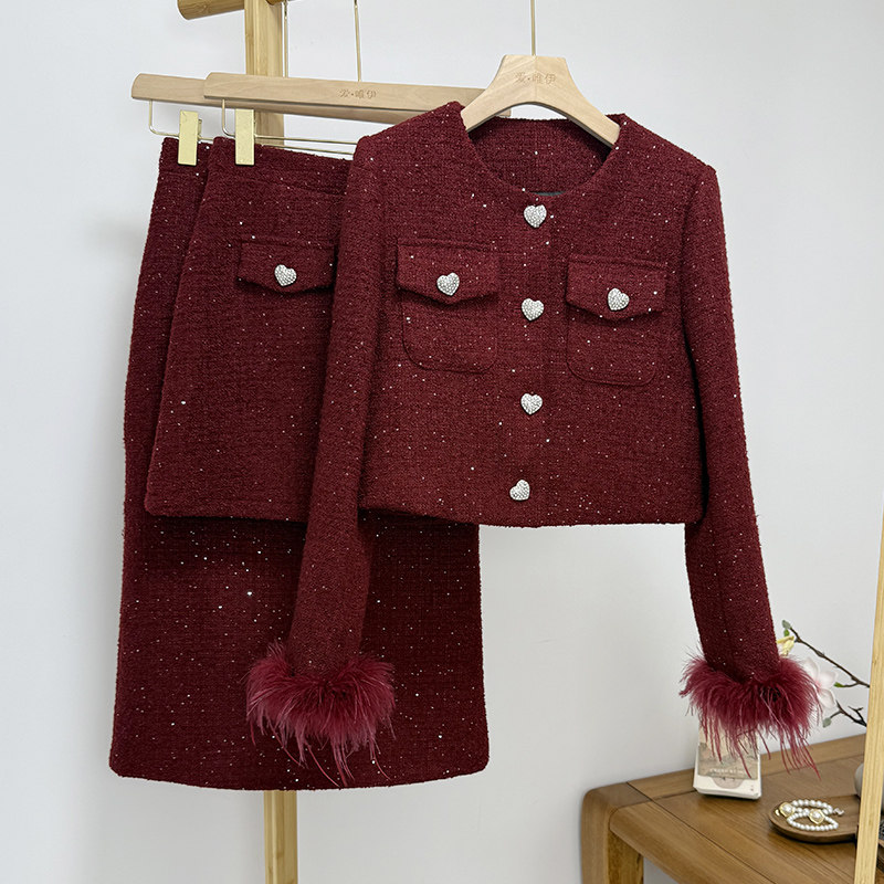 小香风套装2025冬新款专柜高定鸵鸟毛羊毛呢气质亮片爱心扣羽绒服,女装/女士精品,时尚套装,淘宝优惠券,粉丝福利购,淘宝优惠卷