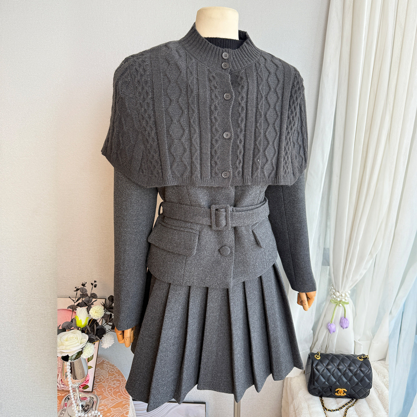 高定小香风针织斗篷百褶裙三件套2025冬新款显瘦减龄羽绒服套装女,女装/女士精品,时尚套装,淘宝优惠券,粉丝福利购,淘宝优惠卷