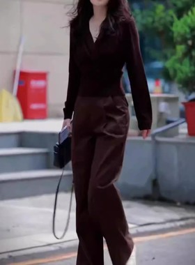 今年流行特惠24792大爱美依缘2025秋季新款高级大气V领长袖上衣