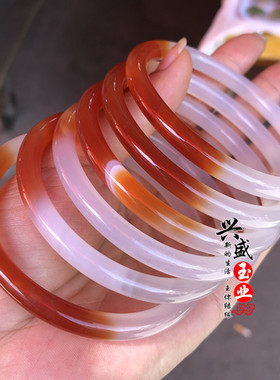 细圆条玛瑙秀气风水晶玉髓手镯