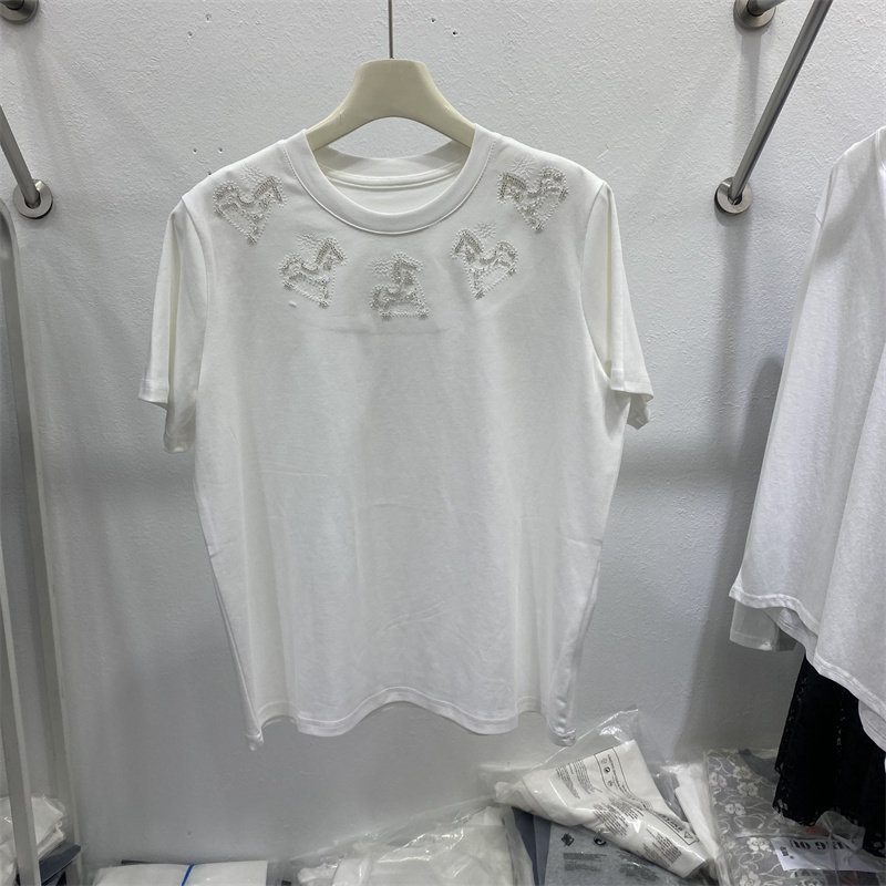 欧货2026春款白色圆领刺绣短袖T恤女显瘦减龄重工钉珠短款上衣