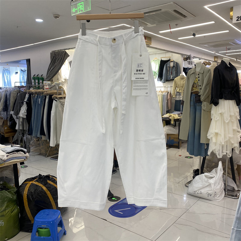 黛唯密3009春款高腰白色弯刀裤女宽松显瘦百搭休闲阔腿垂感九分裤